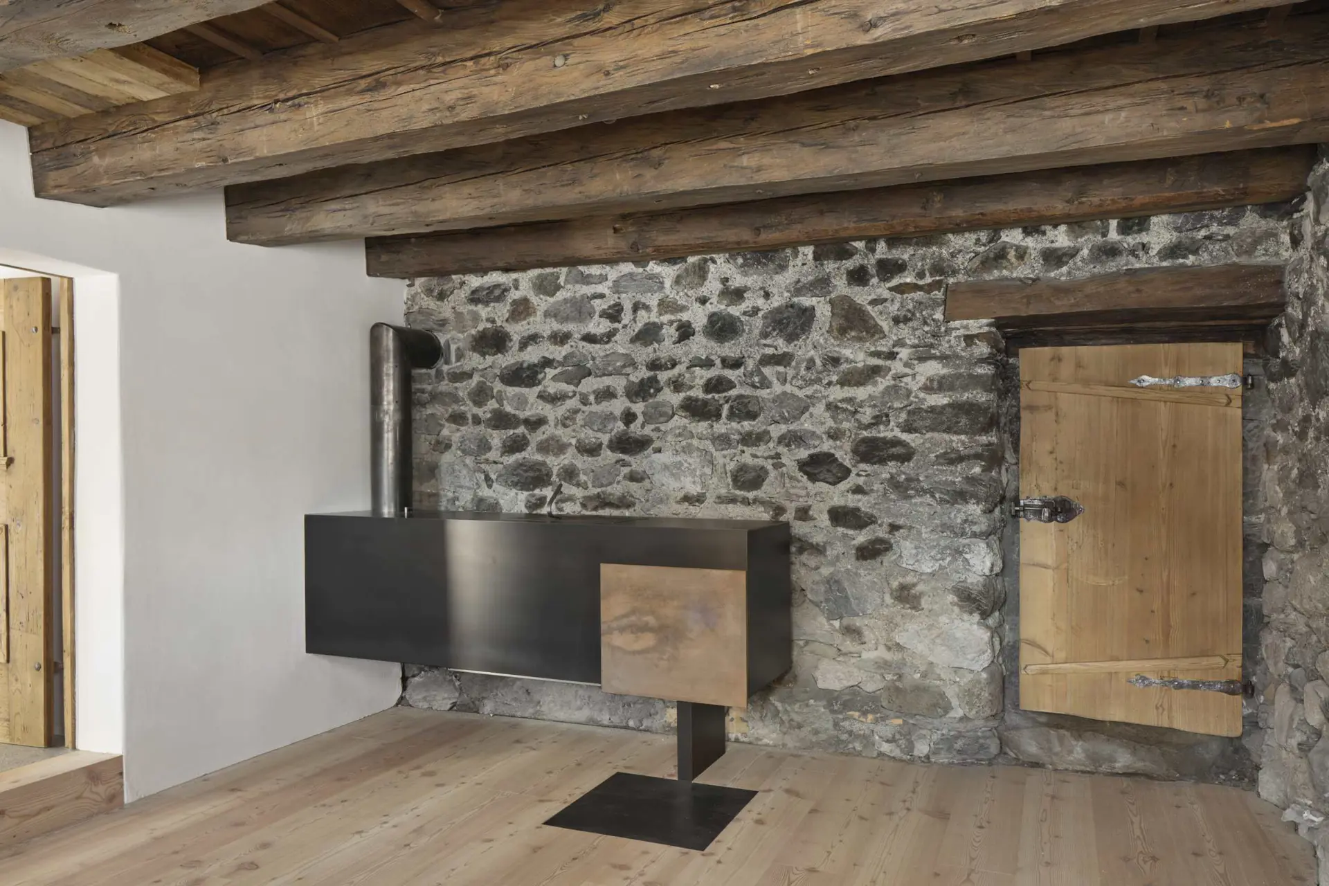 34_Sanierung und Umbau Wohnhaus Canossa mit Stall_Via principala Laax